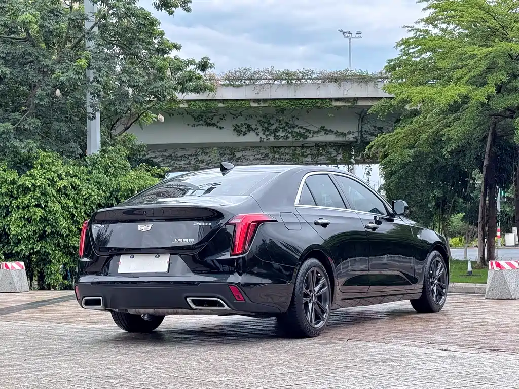 Cadillac CT4 28 T Luxury