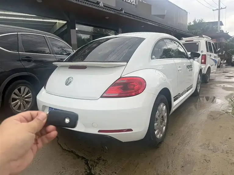 Volkswagen Beetle 180 TSI Club