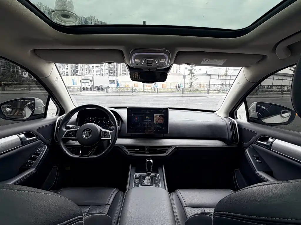 Tang 2.0 T Auto Connected Distinguished 7-seat CN-V