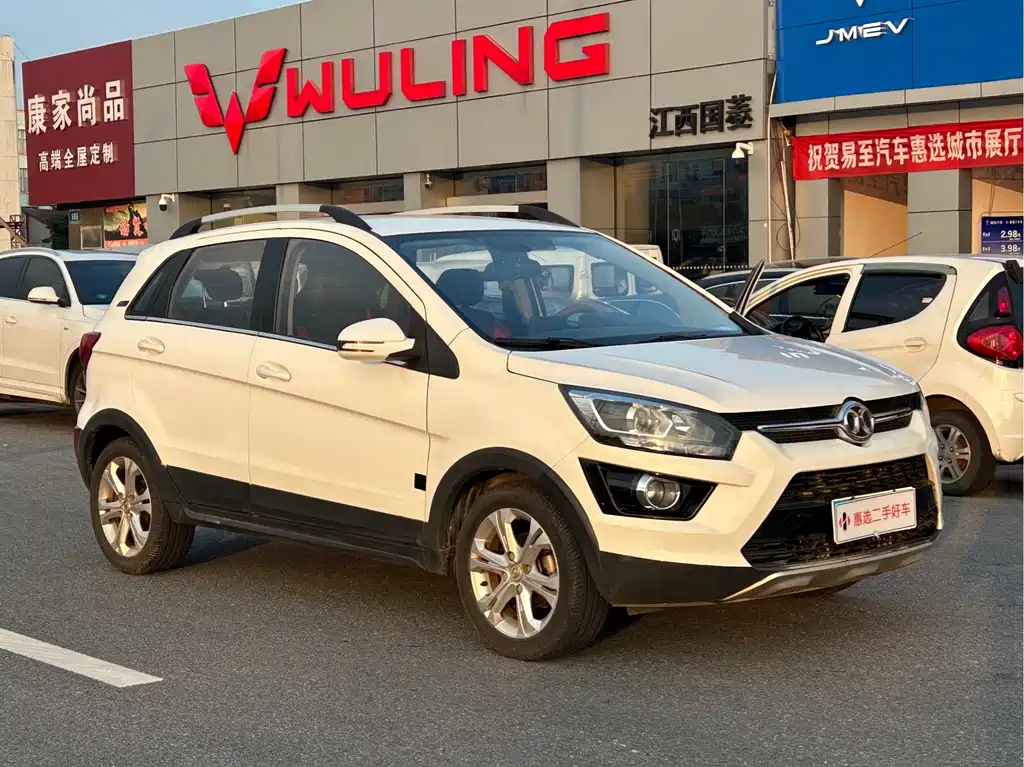 Senova X25 绅宝X25 2015款 1.5 L 手动舒适型