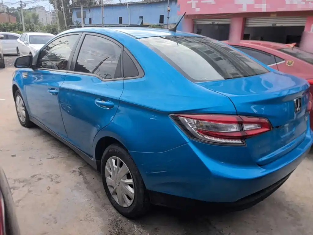 Rui 3 1.6 L Manual Smart Enjoyment