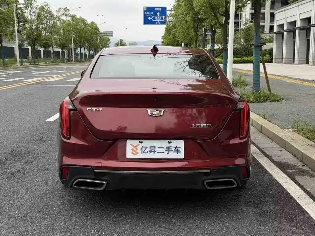 Cadillac CT4 28 T Distinguished