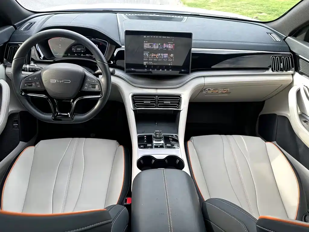 Song PLUS NEV Champion DM-i 110 KM Flagship