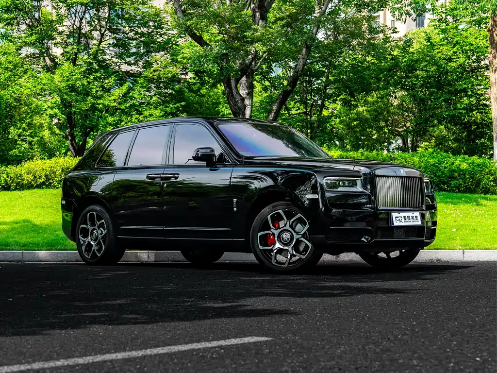 Cullinan Black Badge