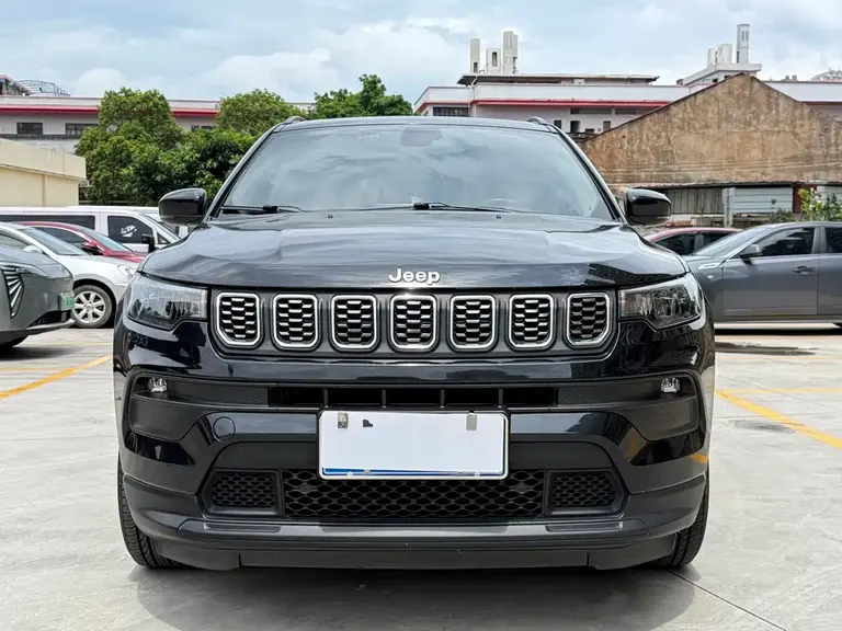 Jeep Compass 220 T Auto Elite