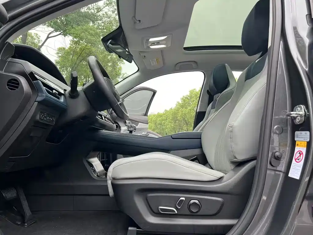 Changan UNI-K iDD Smart Electric iDD 1.5 T 135 km Smart Fun