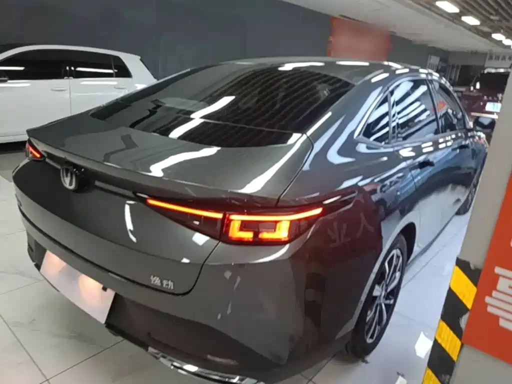 Eado 1.5 T GDI Auto Distinguished