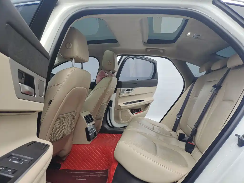 Jaguar XFL XFL 2.0 T 250 PS Luxury