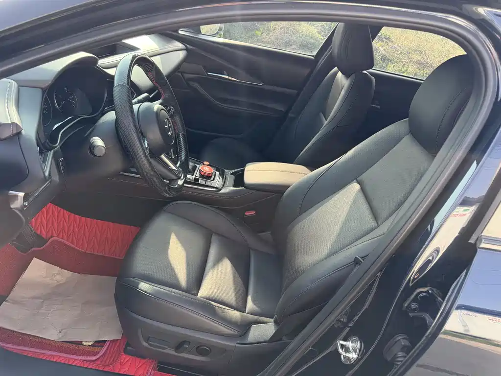 Mazda CX-30 2.0 L Auto Jiayue