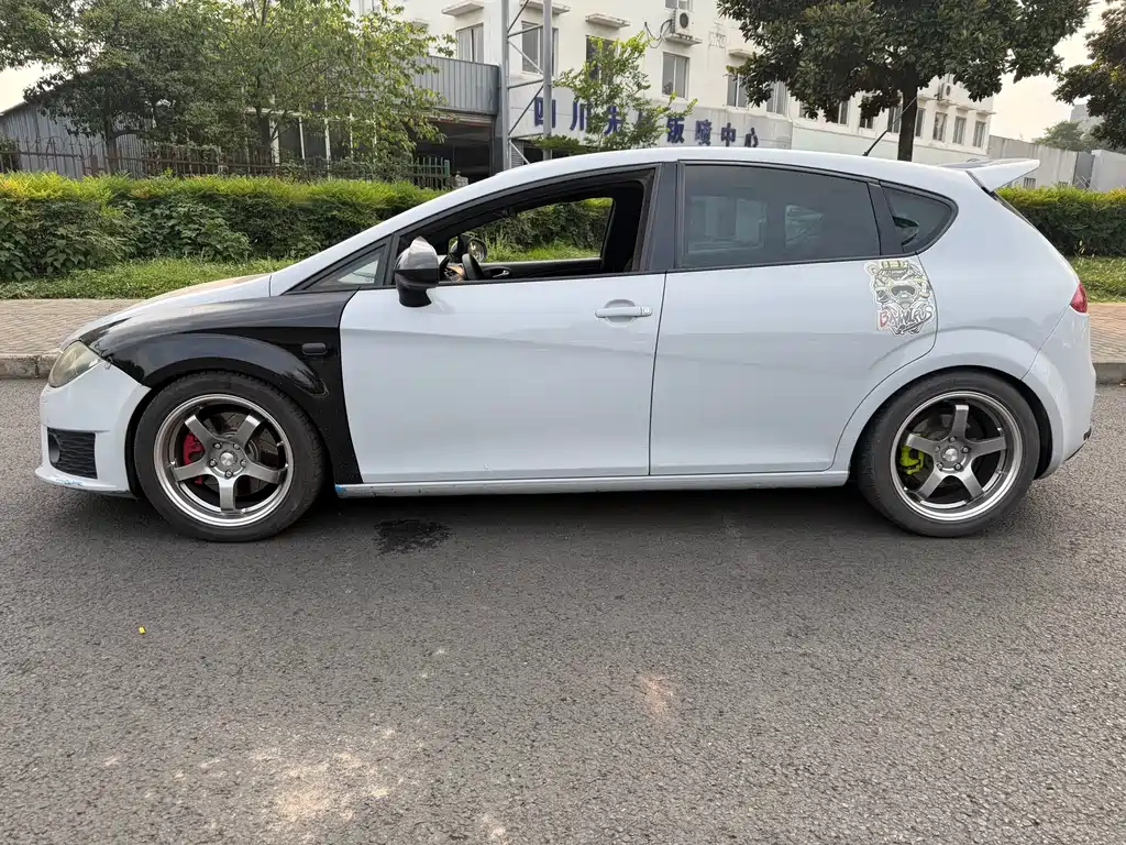 LEON 2.0 TSI CUPRA