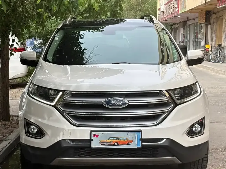 Ford Edge 2.0 T GTDi 4 WD Grand Sharp