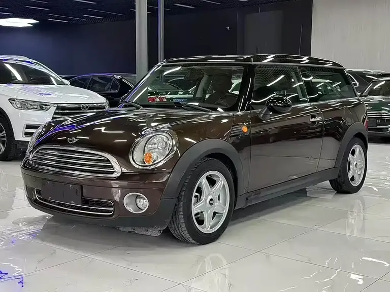 MINI CLUBMAN 1.6 L COOPER Cheer