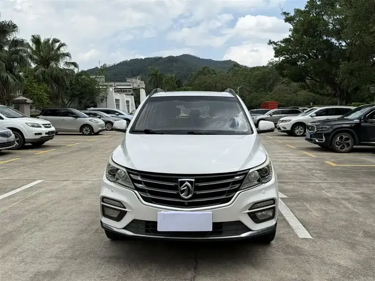 Baojun 560 宝骏560 2017款 1.5 T DCT尊享型