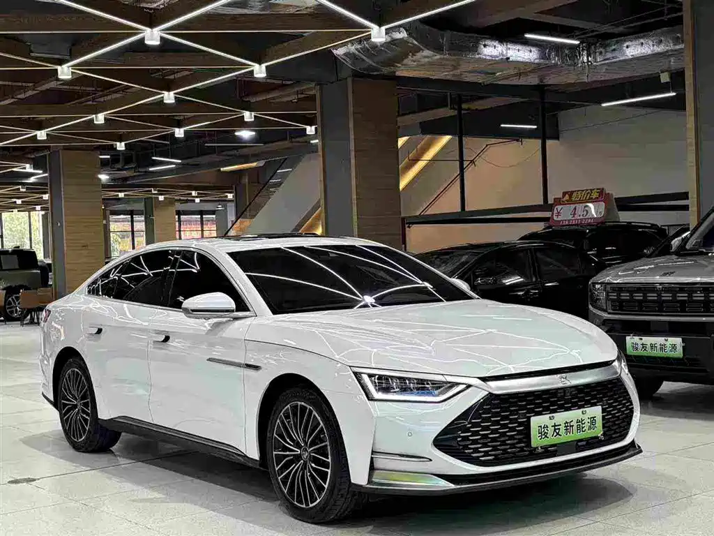 Han DM 4 WD Performance Luxury