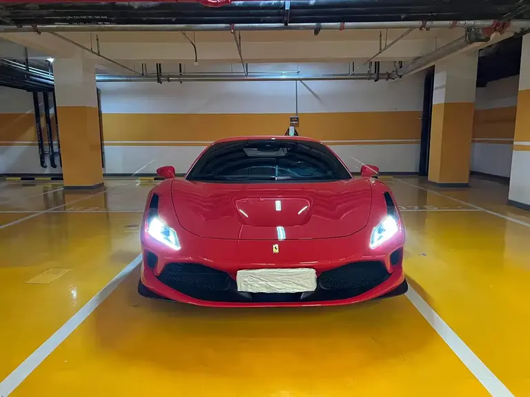 Ferrari F8 Tributo 3.9 T V8