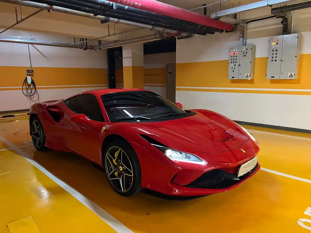 Ferrari F8 Tributo 3.9 T V8