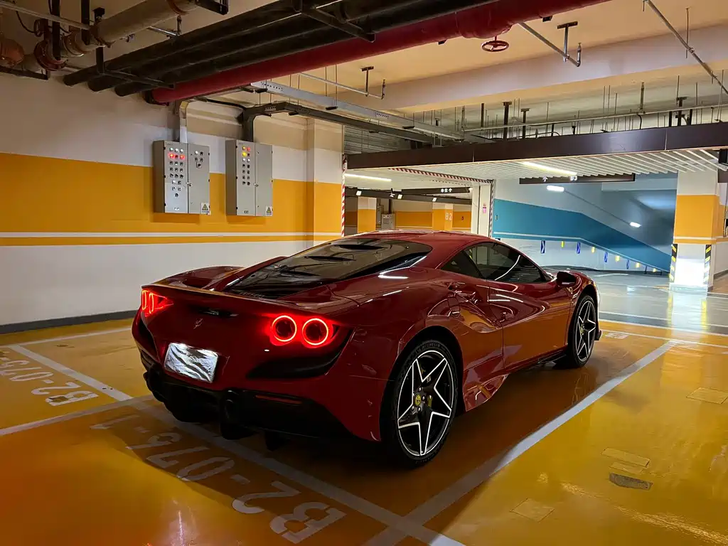 Ferrari F8 Tributo 3.9 T V8