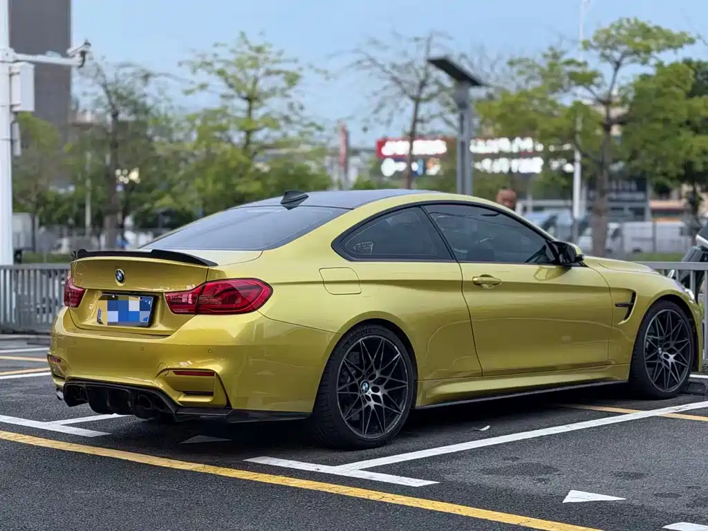 BMW M4 M4 2-door Coupe