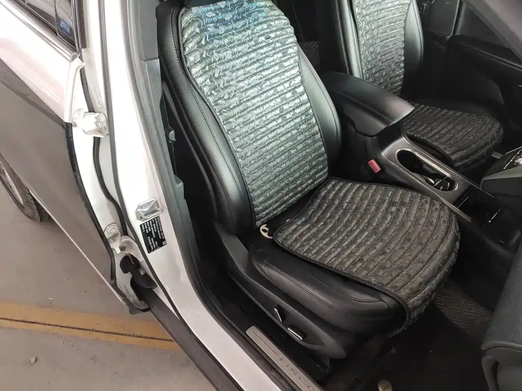 Lincoln MKC 林肯MKC 2017款 2.0 T 两驱尊悦版