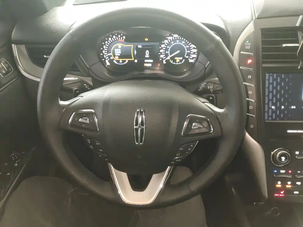 Lincoln MKC 林肯MKC 2017款 2.0 T 两驱尊悦版