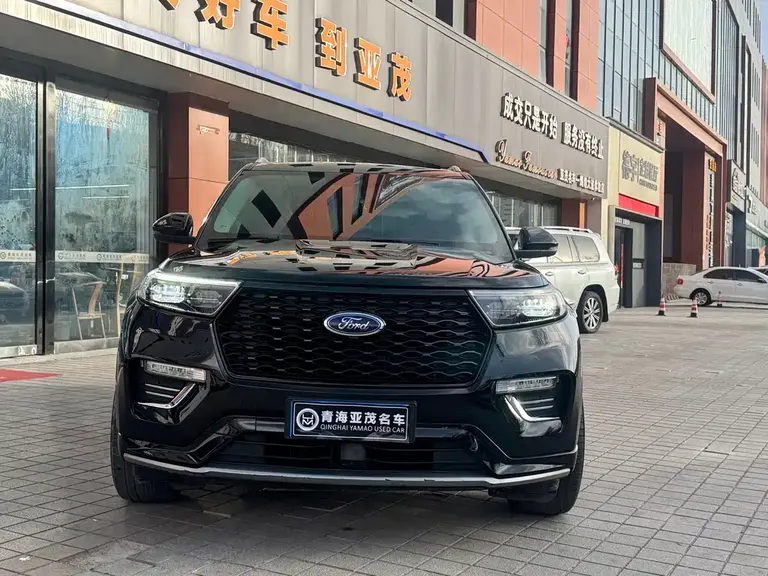 Ford Explorer EcoBoost 285 4 WD Style 6-seat