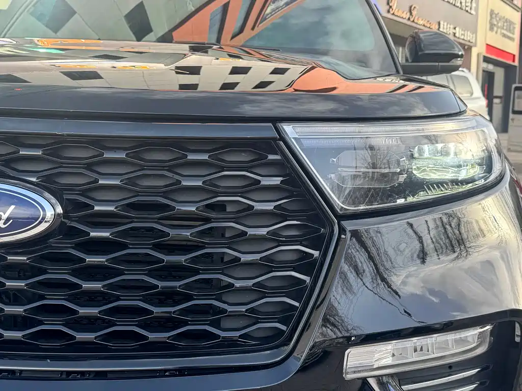 Explorer EcoBoost 285 4 WD Style 6-seat