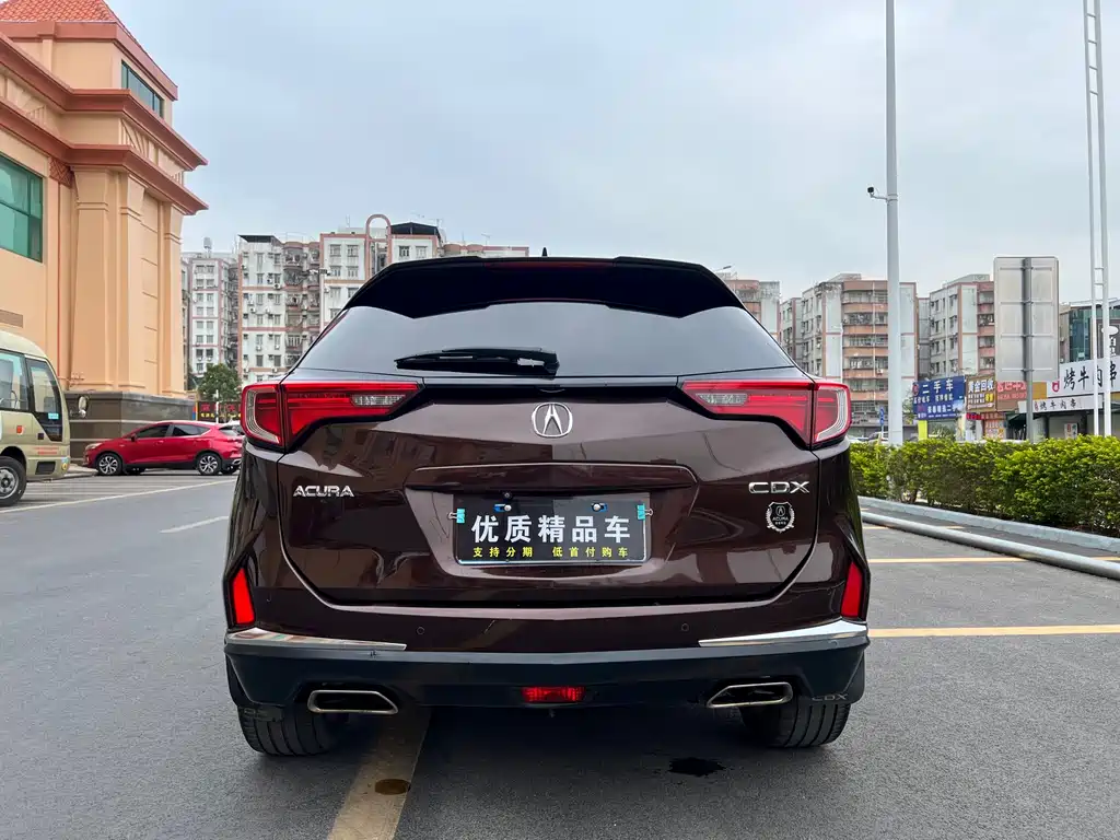 Acura CDX 1.5 T 2 WD Premium