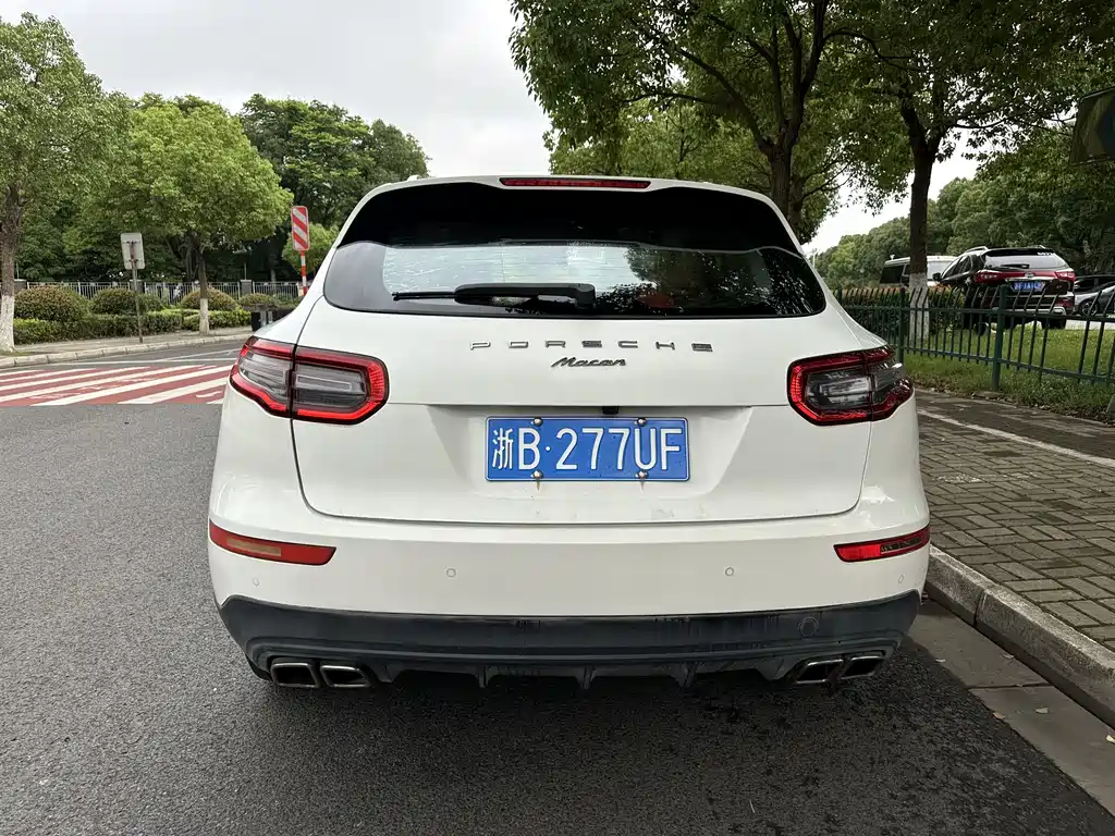 Zotye SR9 2.0 T Auto Ultimate Heart