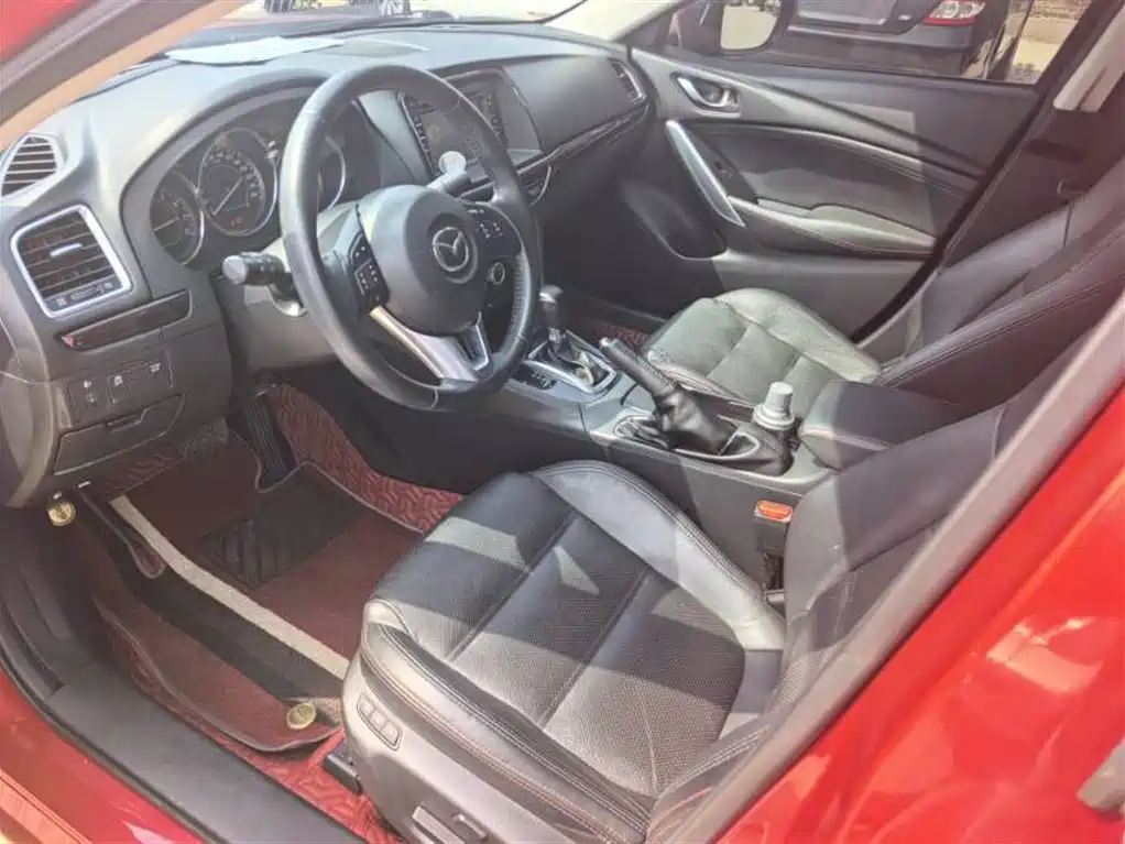 Atenza 2.0 L Blue Sky Luxury