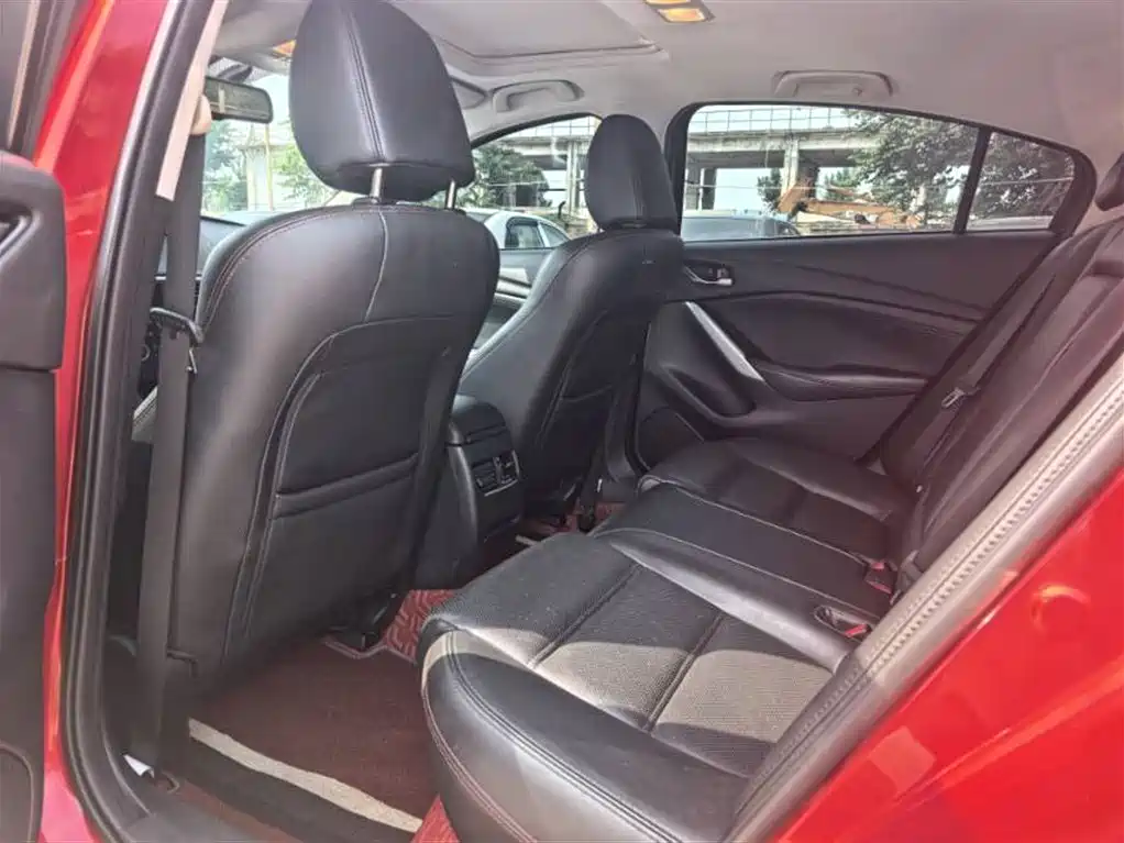 Atenza 2.0 L Blue Sky Luxury