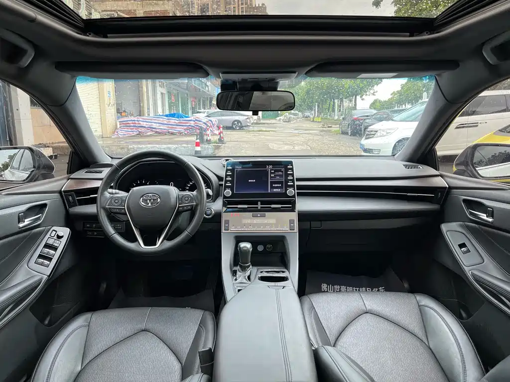 Avalon 2.0 L Luxury CN-VI