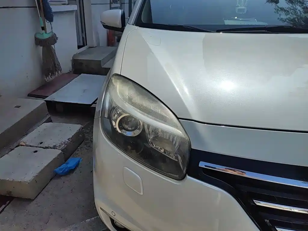 Koleos (Import) 科雷傲(进口) 2014款 2.5 L 四驱豪华版