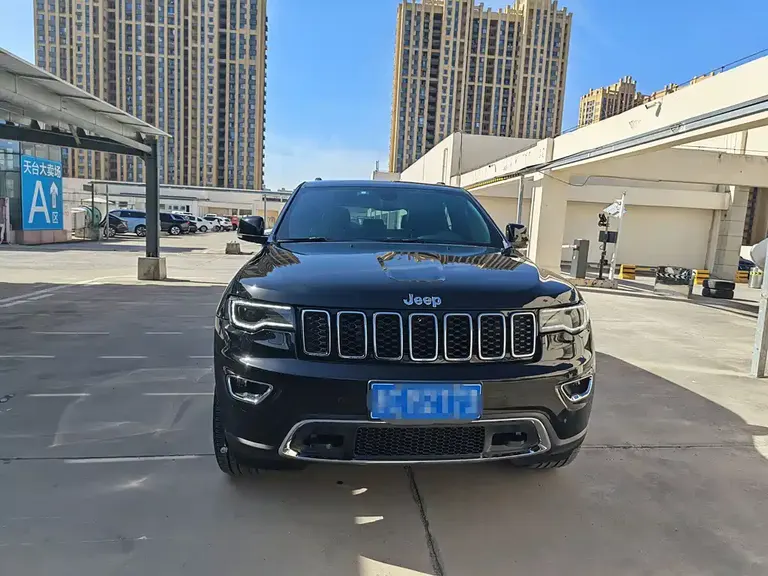 Jeep Grand Cherokee (Import) 3.0 L Elite Navigation