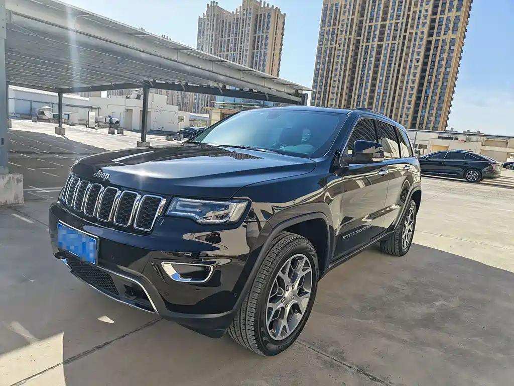 Grand Cherokee (Import) 3.0 L Elite Navigation