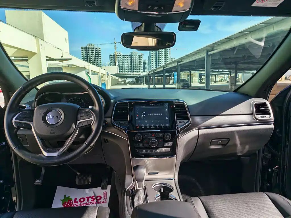Grand Cherokee (Import) 3.0 L Elite Navigation