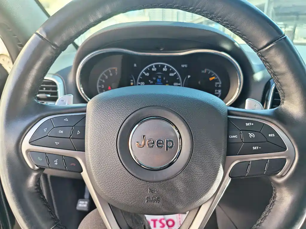 Grand Cherokee (Import) 3.0 L Elite Navigation