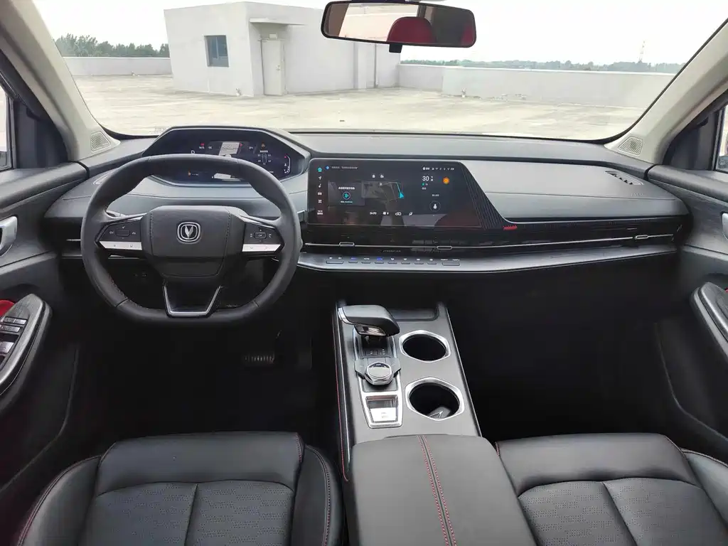 Changan CS55 PLUS 2 nd Gen 1.5 T DCT Distinguished