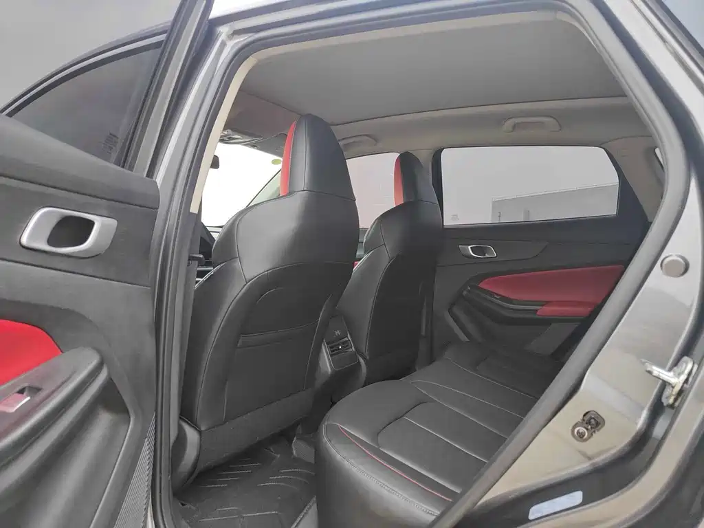 Changan CS55 PLUS 2 nd Gen 1.5 T DCT Distinguished