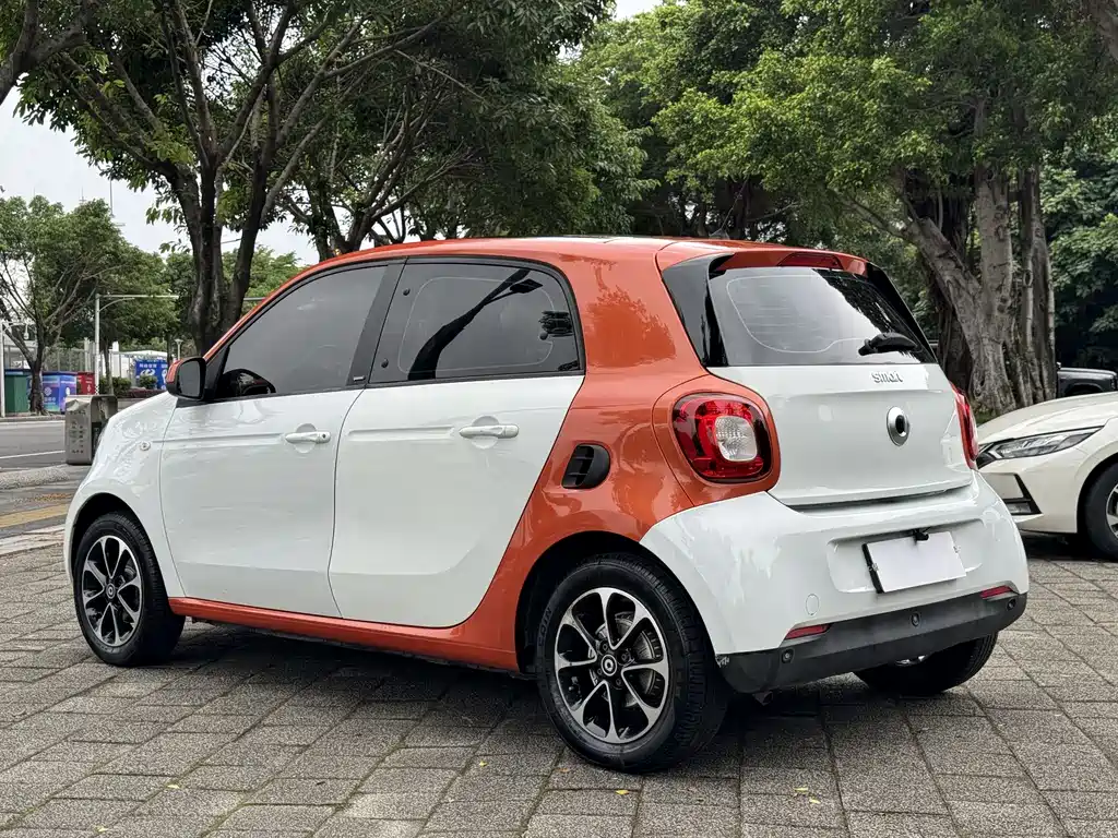 smart forfour 1.0 L 52 kW Passion