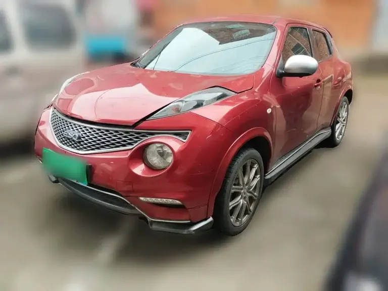Infiniti ESQ 1.6 L Personality
