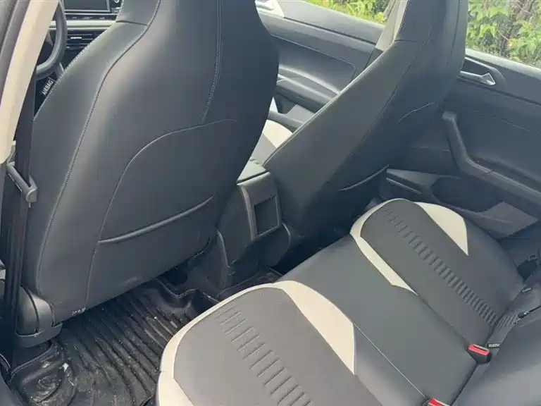 Polo Plus 1.5 L Auto Panoramic Pleasure