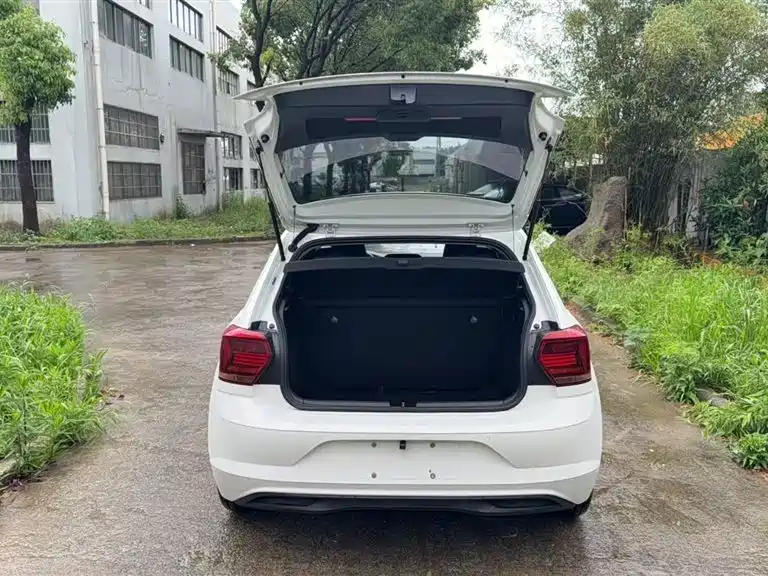 Polo Plus 1.5 L Auto Panoramic Pleasure