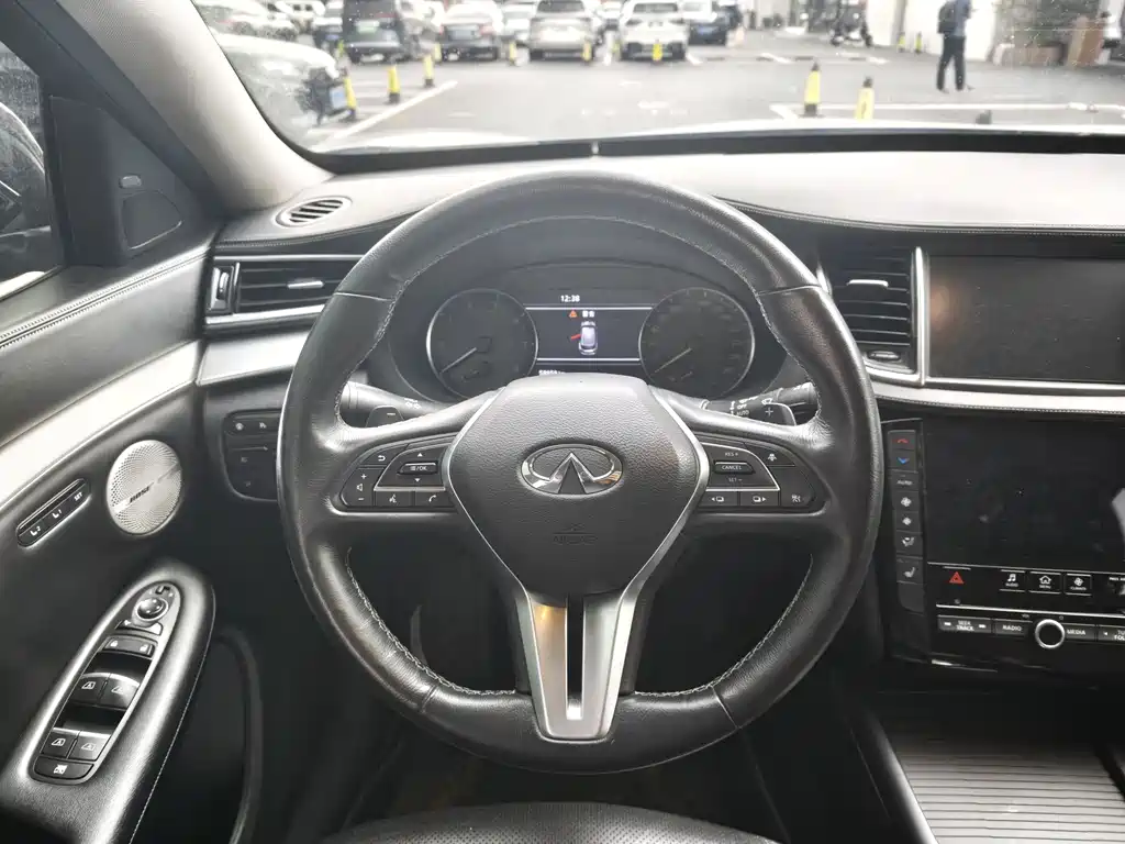 Infiniti QX50 2.0 T 4 WD Intelligent