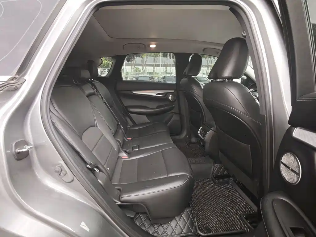 Infiniti QX50 2.0 T 4 WD Intelligent