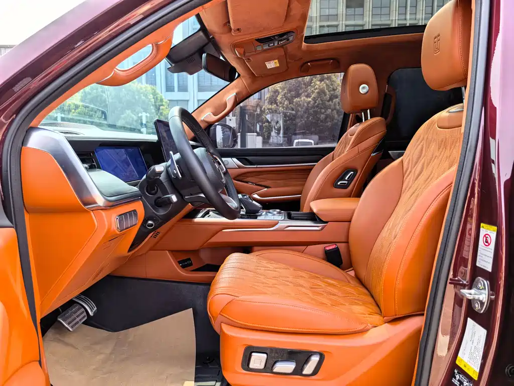 Tank 500 3.0 T Custom 5-seat