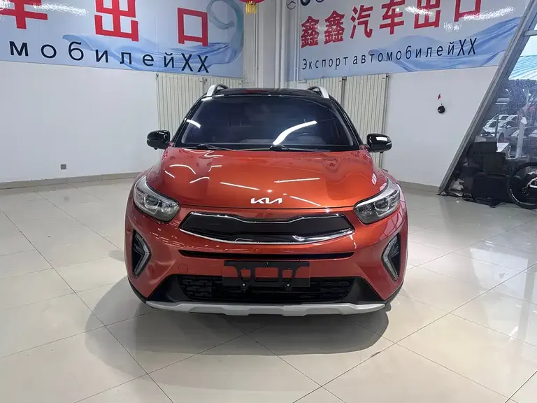 Kia Stonic 1.4 L CVT Fun Enjoyment Sunroof