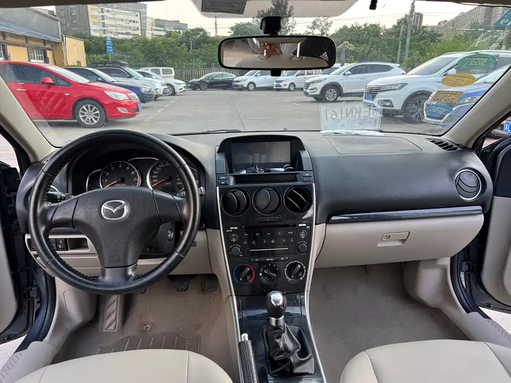 Mazda 6 2.0 L Manual