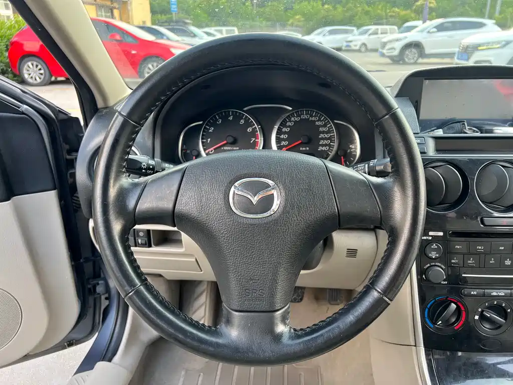 Mazda 6 2.0 L Manual