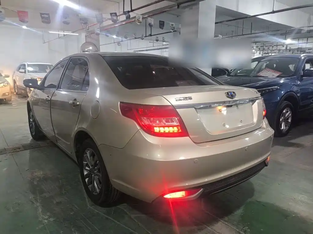 Vision 1.5 L Auto Happy