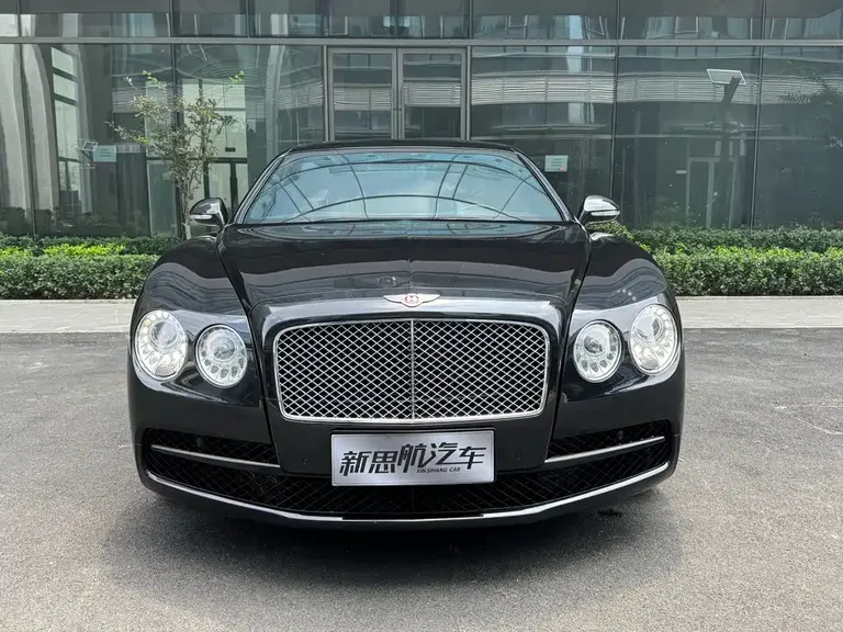 Bentley Flying Spur 4.0 T V8 Standard